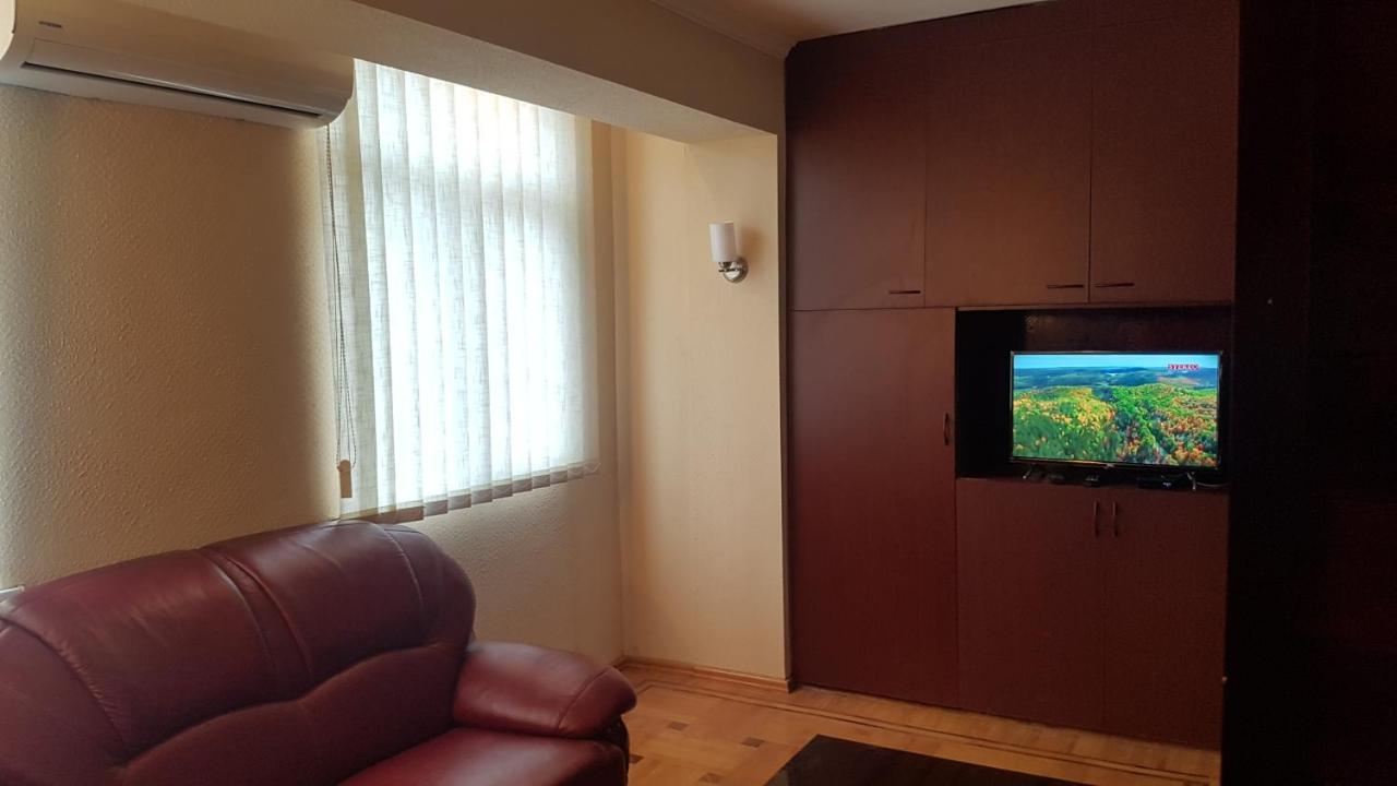 Chekin Imereti Koetaisi Buitenkant foto
